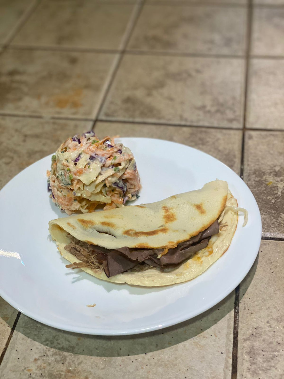 ROAST BEEF Y ENSALADA DE COL